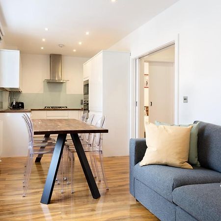 Spacious 4 Bedrooms Flat In New Oxford Street Лондон Экстерьер фото