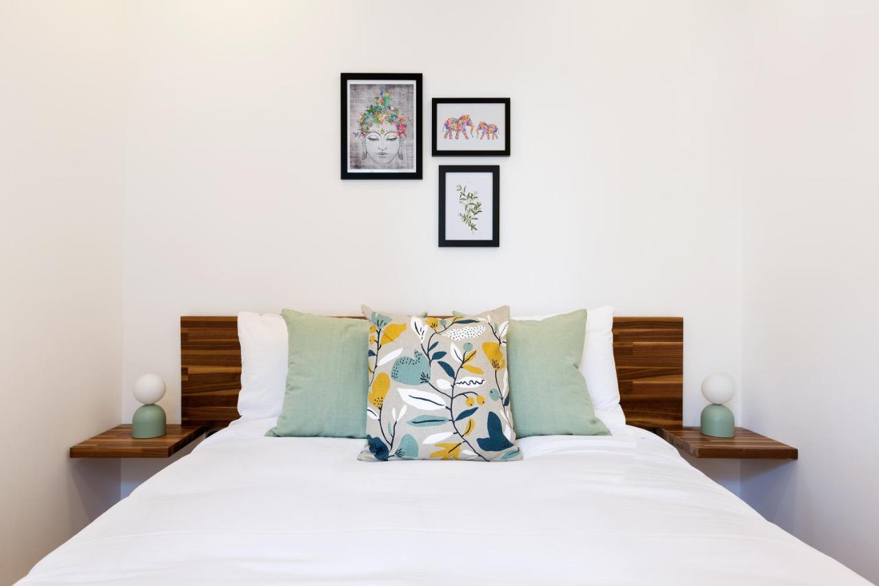 Spacious 4 Bedrooms Flat In New Oxford Street Лондон Экстерьер фото