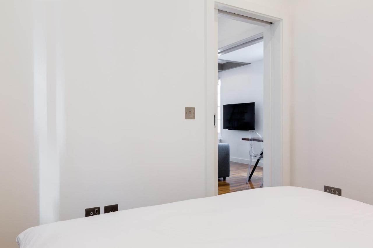 Spacious 4 Bedrooms Flat In New Oxford Street Лондон Экстерьер фото